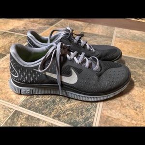 Women’s Nike Free RN 4.0, Size 9.5
